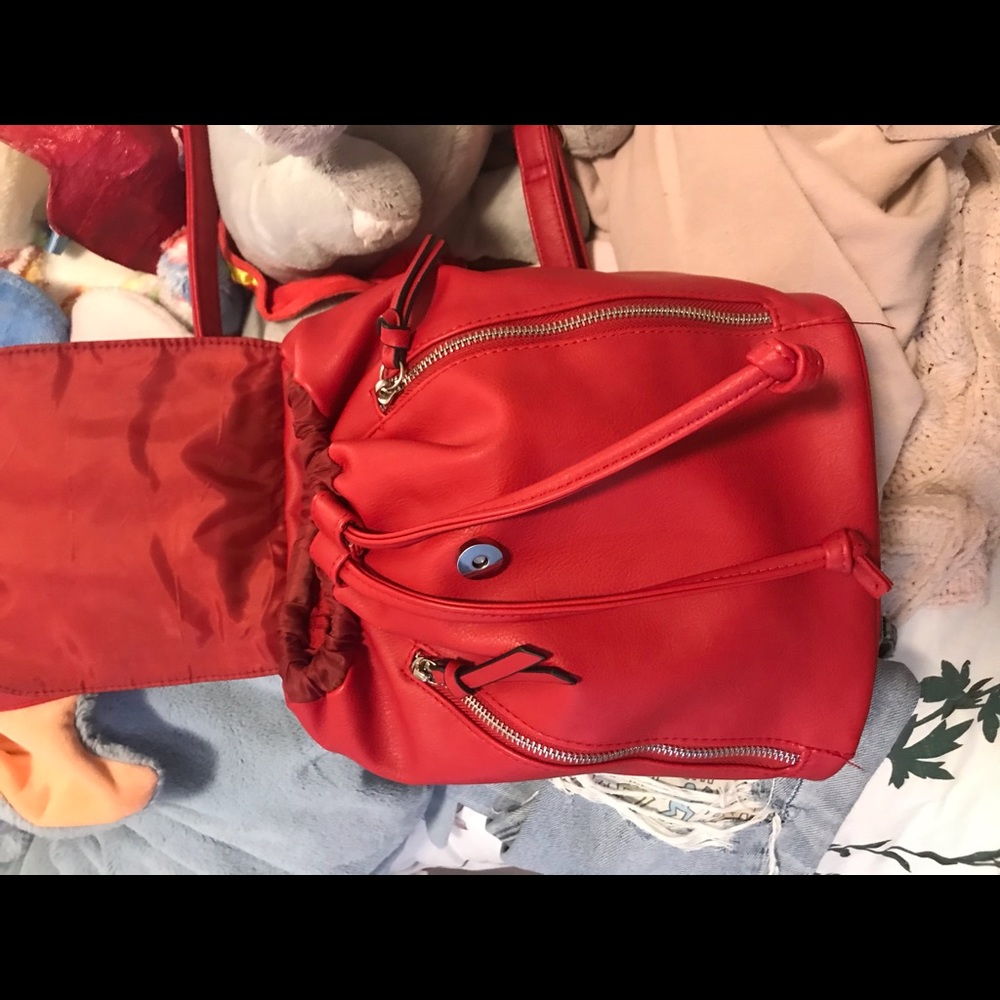 Red backpack purse - Picture 3 of 5
